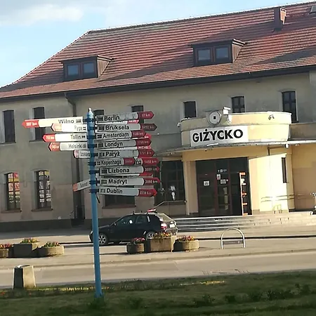 Station 62m2 - Pkp, Ekomarina, Plaza アパート ギジツコ